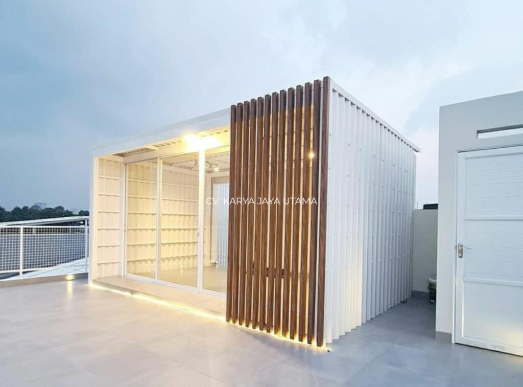 Atap uPVC Rooftop warna putih untuk atap container house rumah tinggal