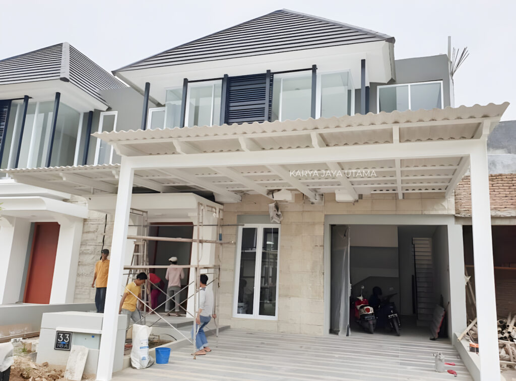 Atap uPVC Rooftop warna putih untuk kanopi proyek rumah tinggal