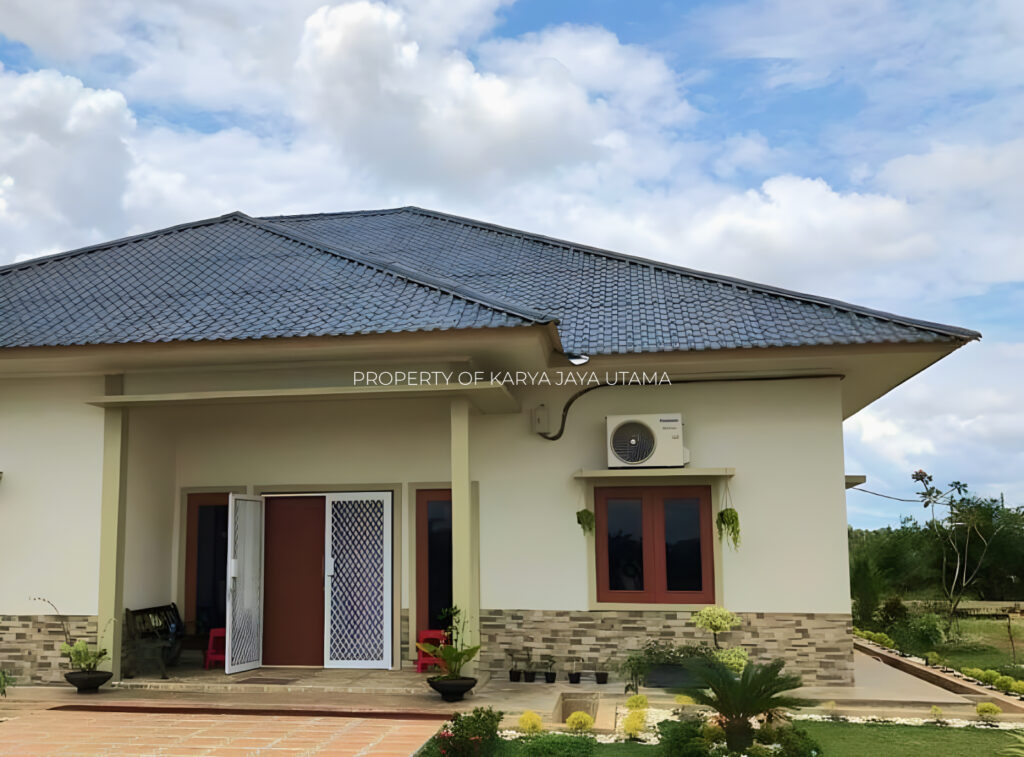 Genteng uPVC Royal Roof warna abu-abu untuk proyek rumah pribadi di Medan Sumatera Utara